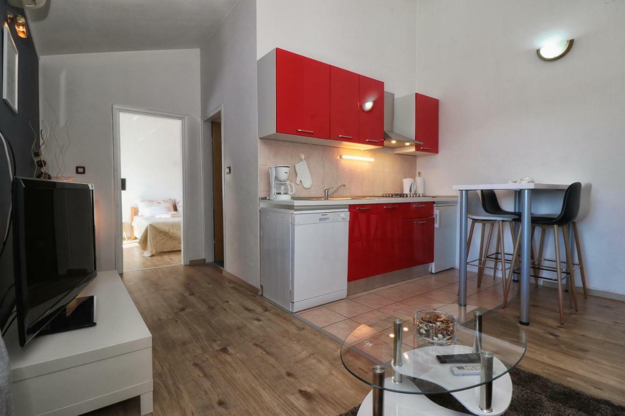 Apartments And Rooms Lorena 236 Rovinj Exterior foto